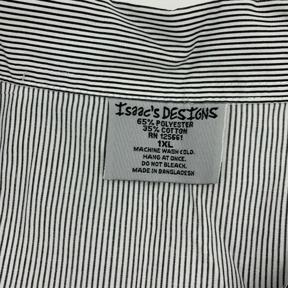 Isaac’s Designs Striped Button Front Embroidered Christmas Tree Top Size 1XL - Picture 4 of 7